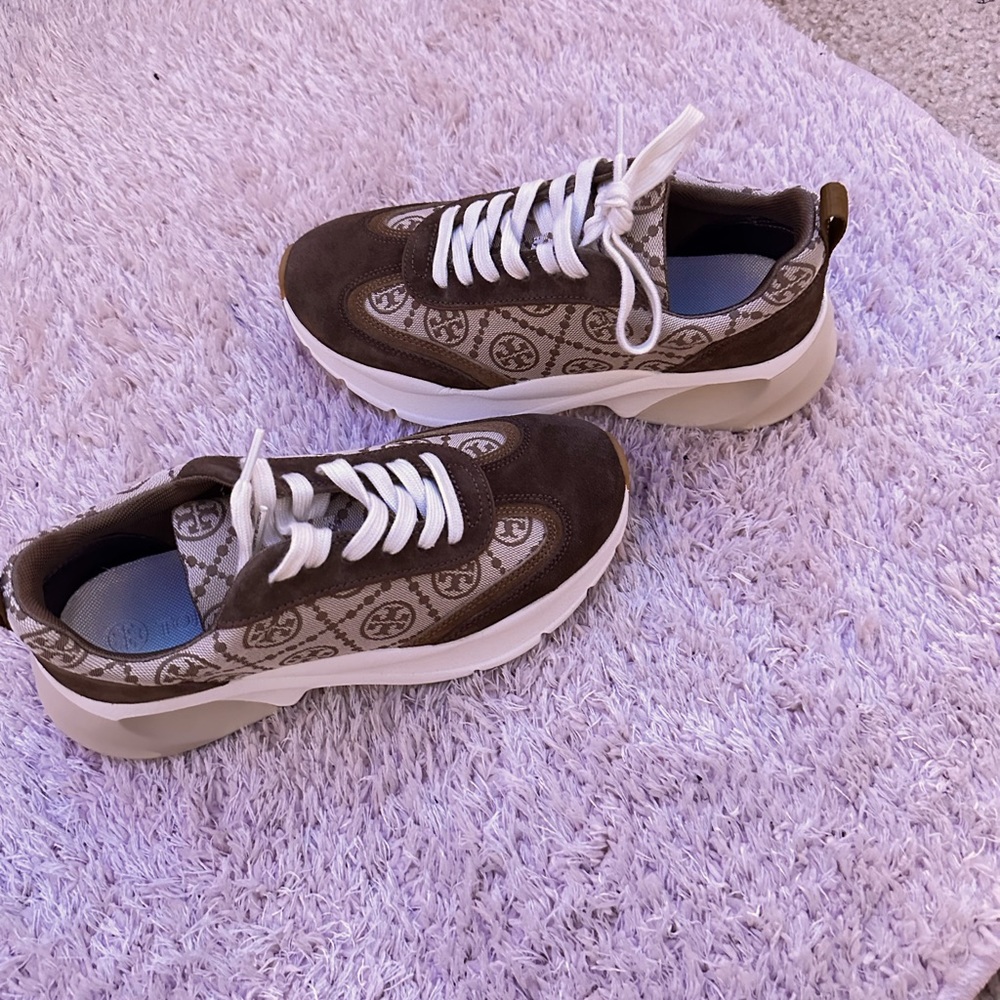 Tory BurchT Monogram Good Luck Trainer Sneaker Natural/ Hazel/ Tan.